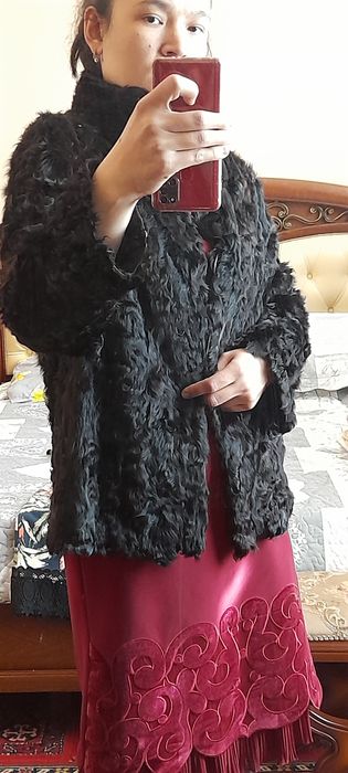 Шуба Каракуль.Ayollar shubasi