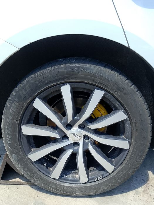 Porsche Macan 3.0 TDI V6 ,CTB 258 к.с.   автоматик  2014 г.