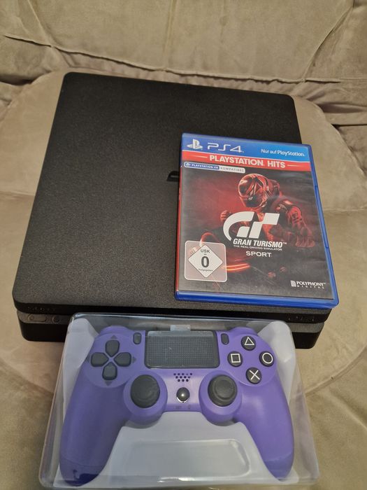 PlayStation 4 slim