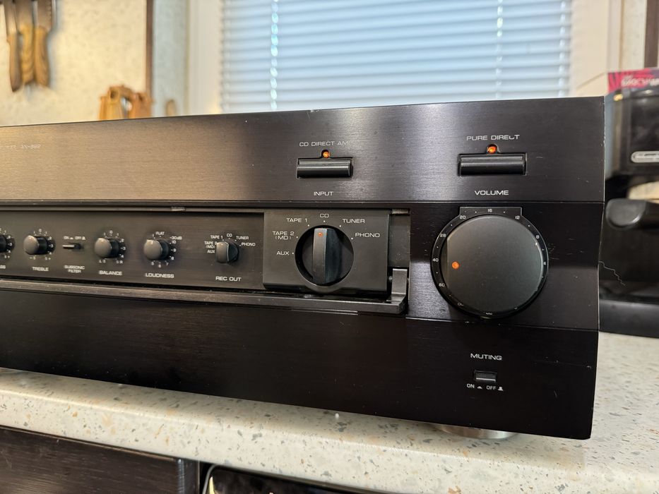 Yamaha AX-892 Мощен стерео усилвател