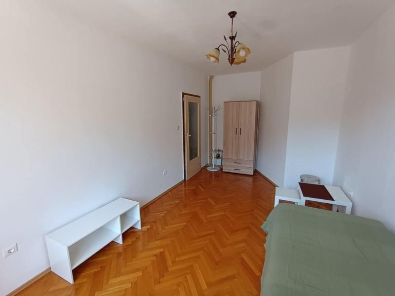 Дава се под наем Двустаен апартамент в София, Стрелбище - 45 кв.м за 450 € - Снимка #6