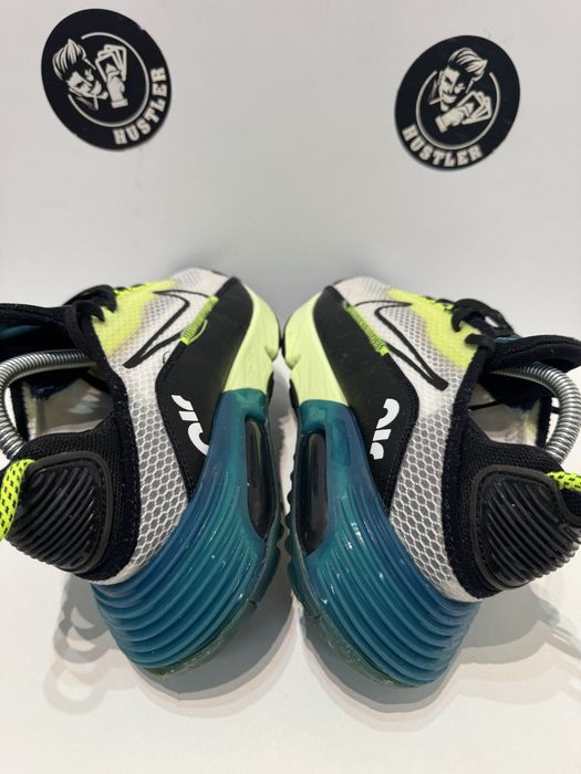 Маратонки NIKE AIR MAX 2090. Номер 39