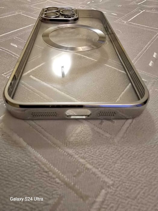 Калъфи за IPHONE 16 PRO MAX и 15 PRO MAX
