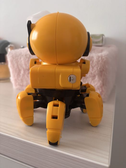 Robotul Tobbie ca nou