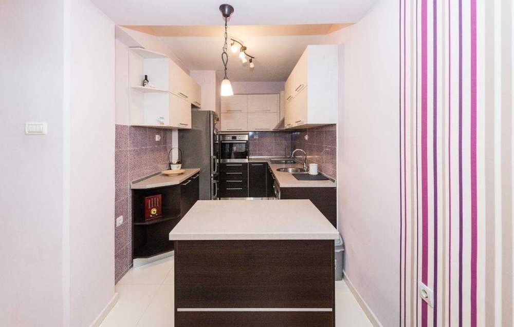 Дава се под наем Двустаен апартамент в София, Лозенец - 58 кв.м за 433.5 € - Снимка #1