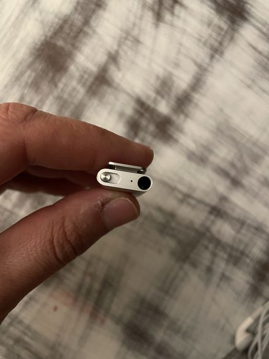 İpod Shuffle 4 GB серый