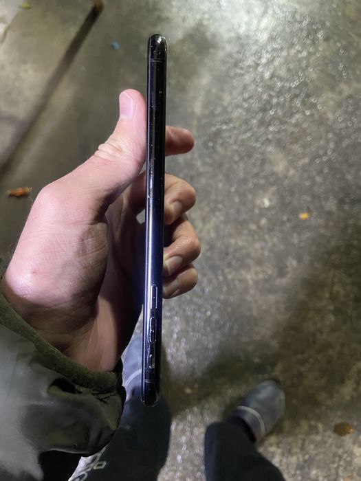 Iphone xs max 256 tali.