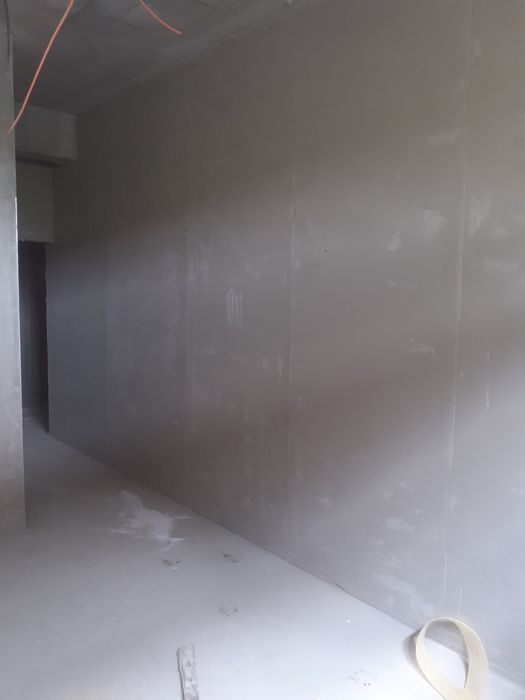 Tencuiala mecanizata