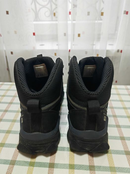 Треккинговые ботинки женские