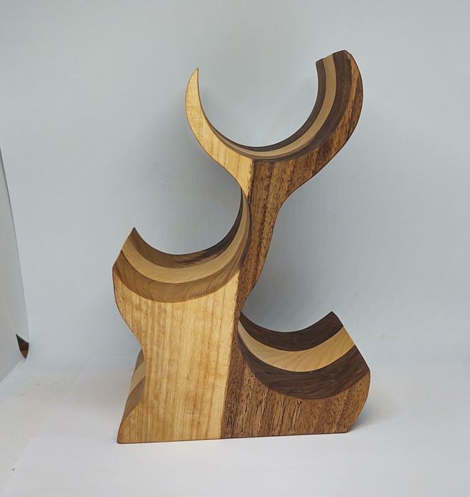 Дървена поставка за вино