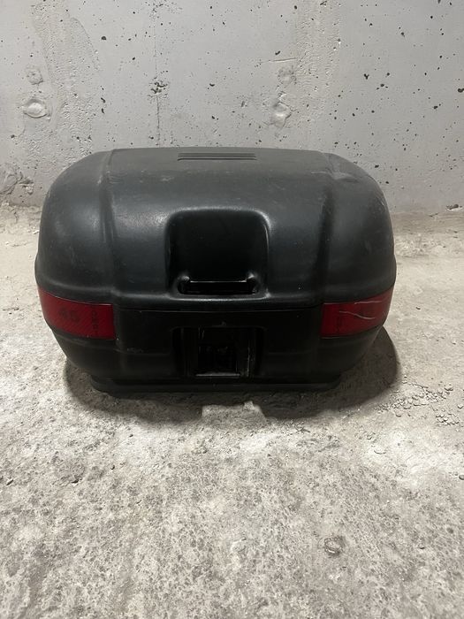 Куфар за мотор за каски и друг багаж