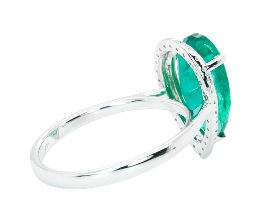 Inel aur alb cu smarald