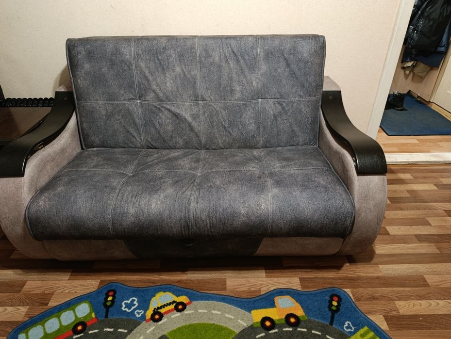 Диван даром, самовывоз