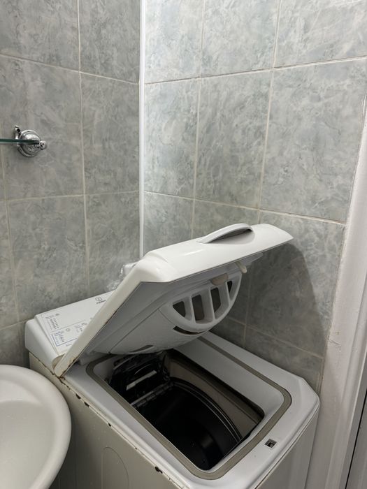 Стиральная машина Indesit witl 86 СРОЧНО