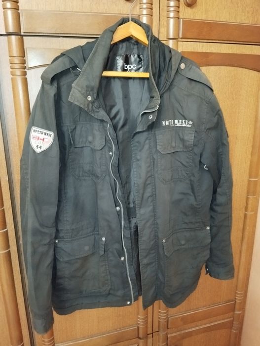 Продам Ветровку.