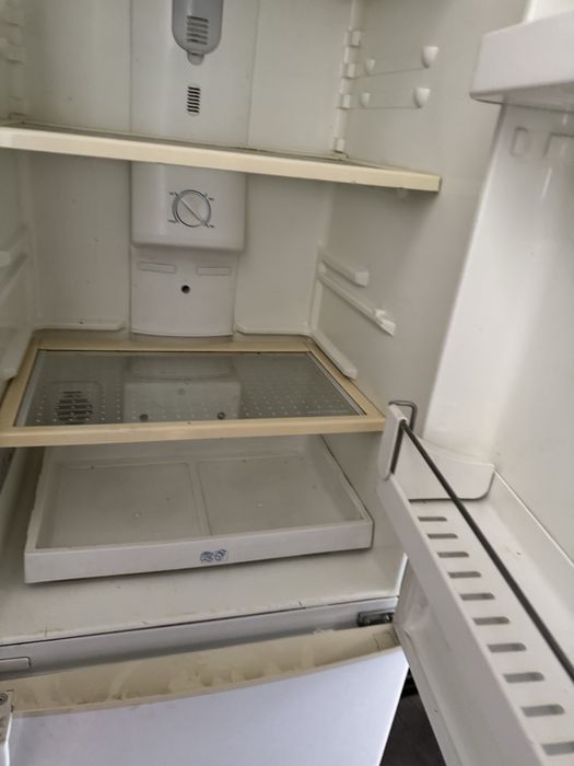 Продам срочно холодильник