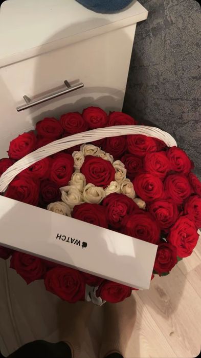 Цветы 10000 тг