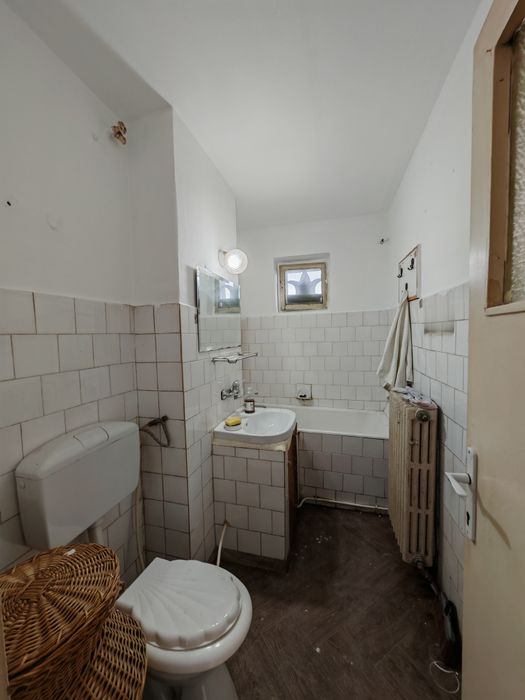 Apartament 2 camere decomandat și loc parcare cu copertină inclus