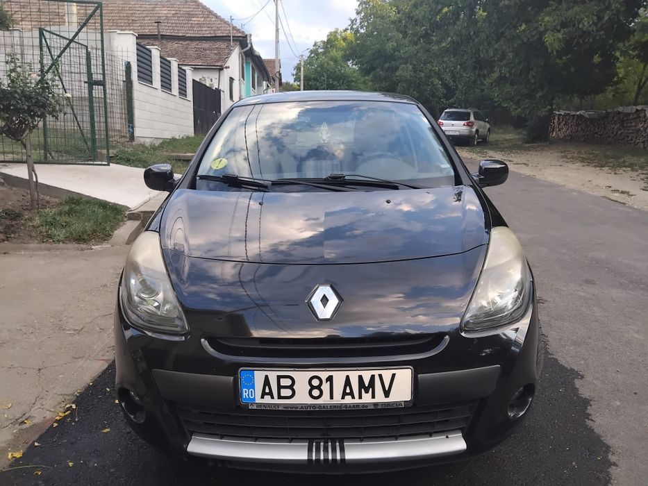 Vând mașină-Renault Clio
