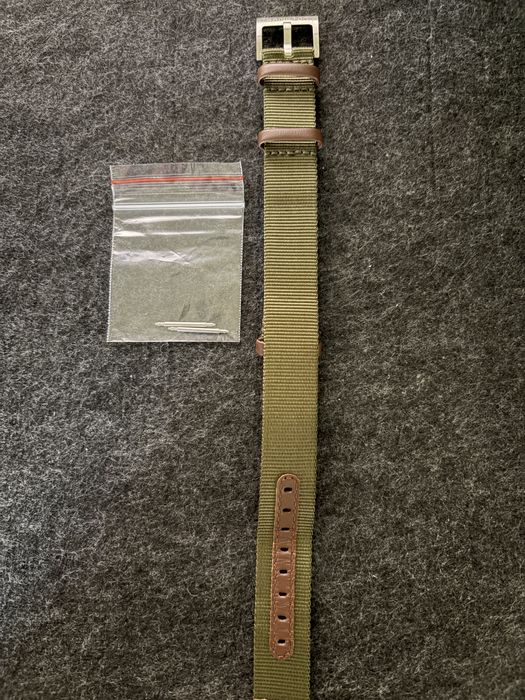 Мъжки часовник “Hamilton Khaki Field Quartz” (гаранция до 02.07.2027)