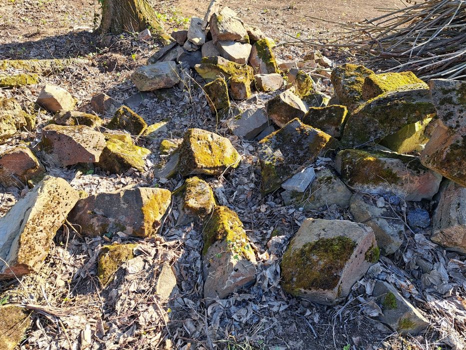 Продавам дялани камъни