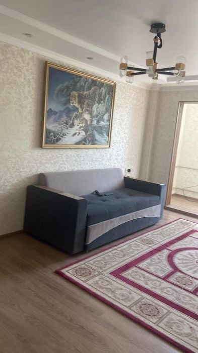 2 комнатная квартира в 11 мкр