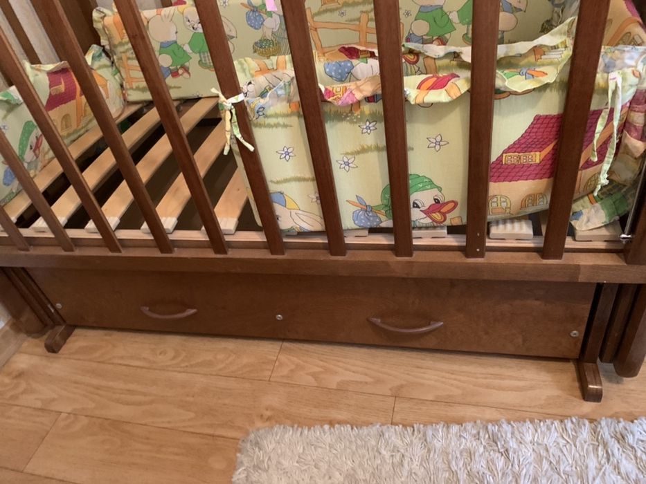 Детская кроватка
