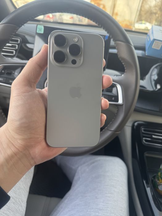 Айфон 15про в хорошем состоянии