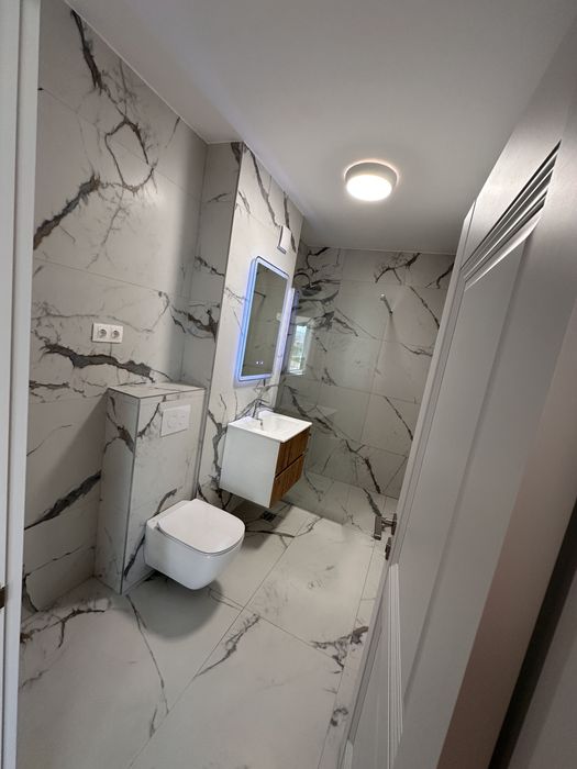 Vand apartament nou si finisat la Vivat Residence
