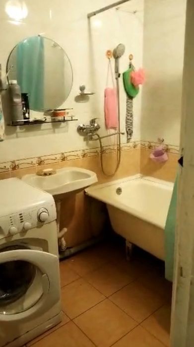 Продам квартиру двухкомнатную