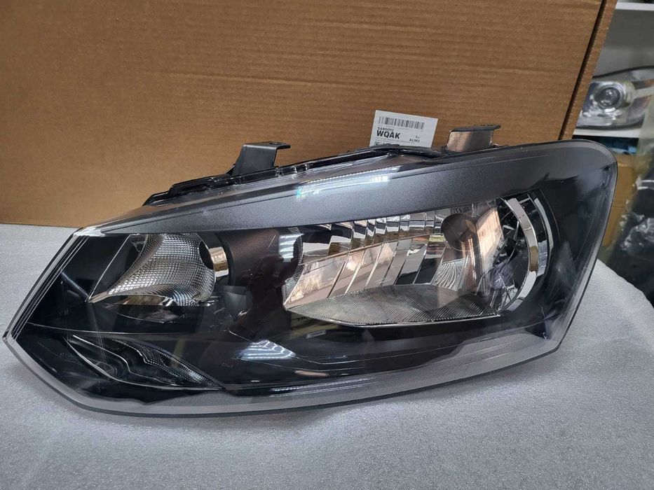 Фара левый, правый VW POLO