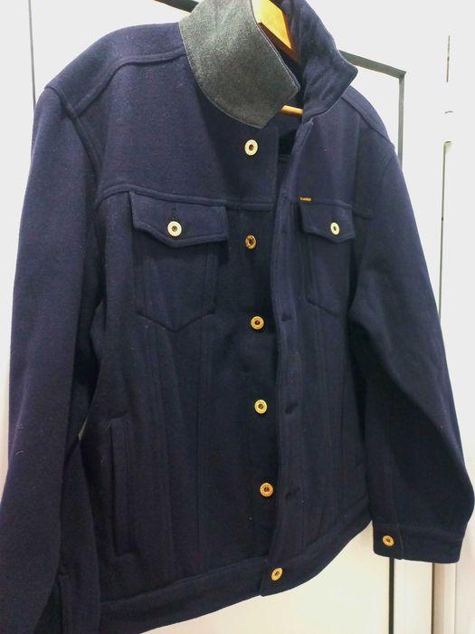 Чисто нови мъжски дрехи от вълна и Massomo Dutti