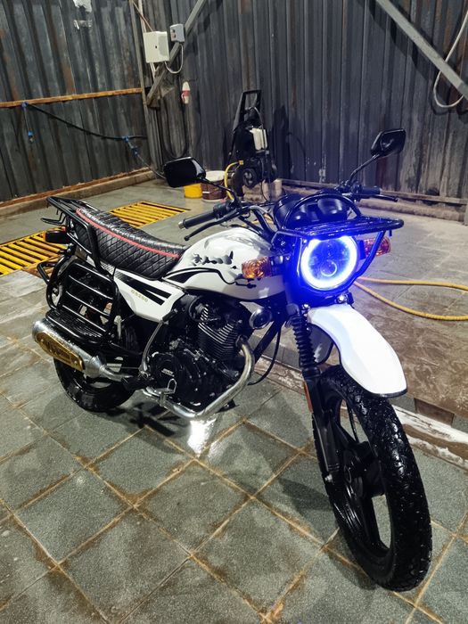 Продам GSX 200 в хорошем состоянии пробег 6600.