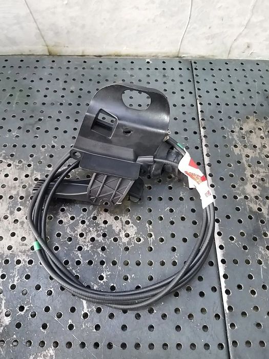 Maner deschidere capota cu cablu citroen c5 aircross