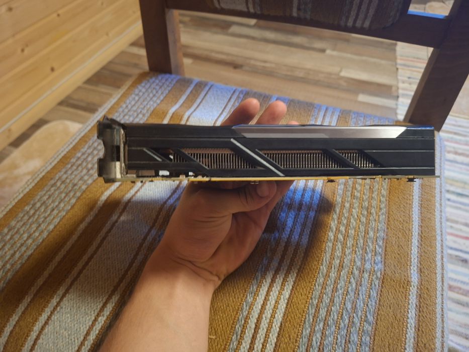 Vand placa video Sapphire Nitro Radeon R7 370 4GB