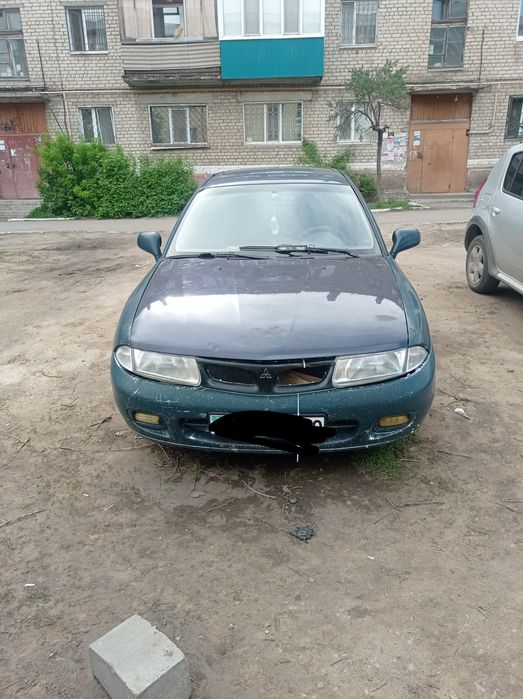 Продам машину Mitsubishi Carisma
