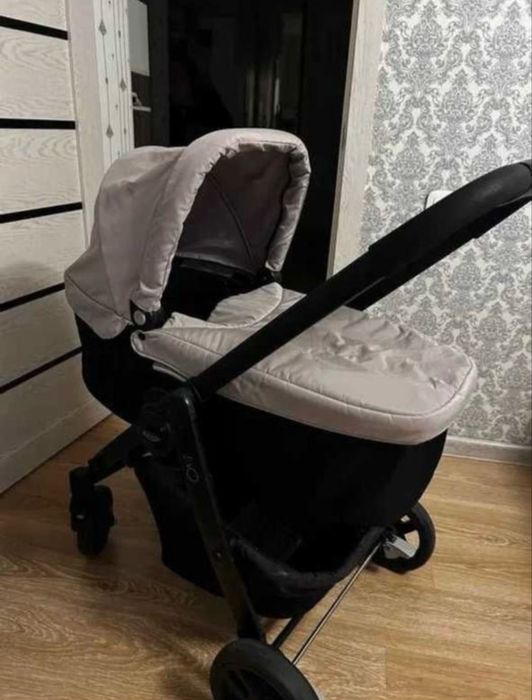 Коляска 3в1 в хорошем состояние