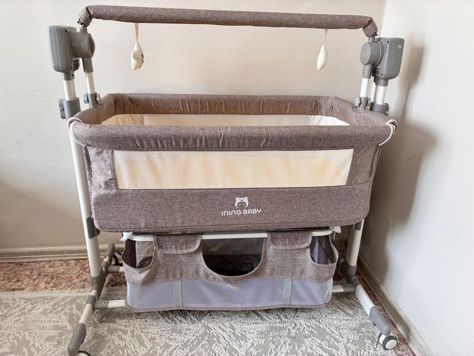 Манеж кроват музыкальная