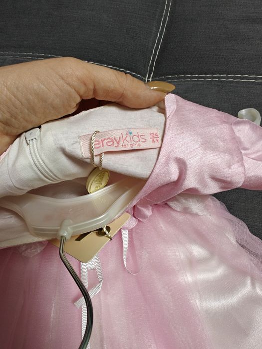 Новое платье на девочку