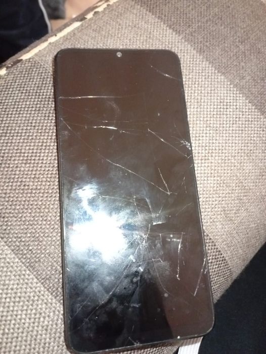 Продам redmi 13c за 20000
