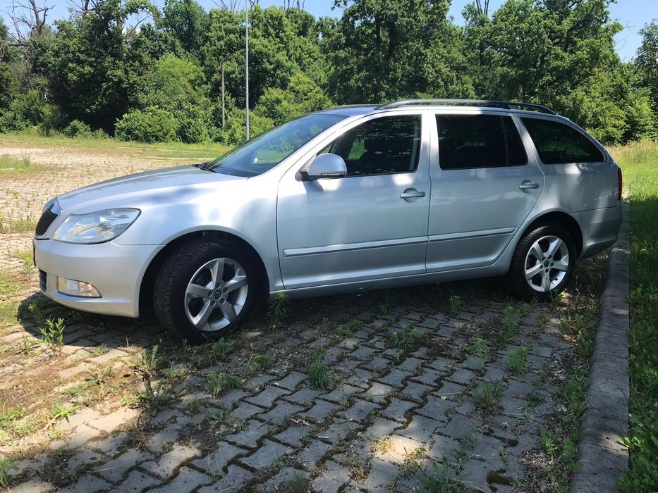 Vând skoda octavia II facelift