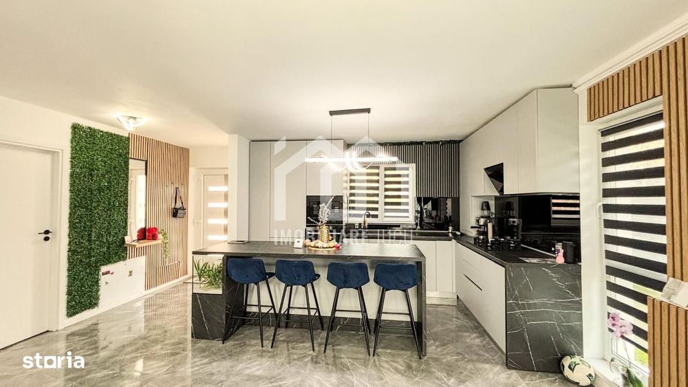 Casa individuala 5 camere, 120mp, Teren 400mp,  Zona Moliturii,  Jucu!