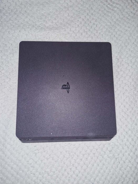 PlayStation 4 slim 1 tb