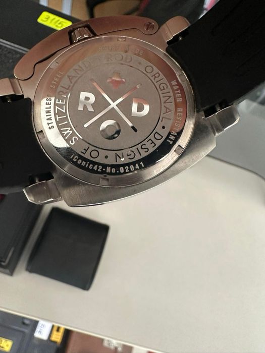 Часовник Rod Iconic 42