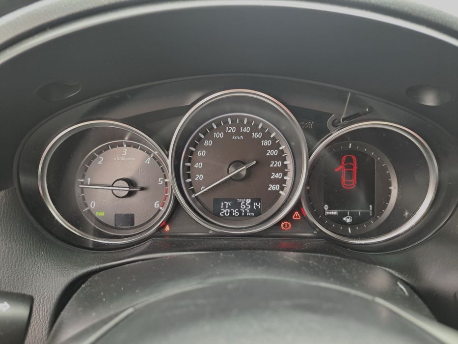 Mazda CX-5 2.2 SKYACTIV 150 CP 4x4 Euro 6 | Navi | Încălzire scaune | 2 seturi jante