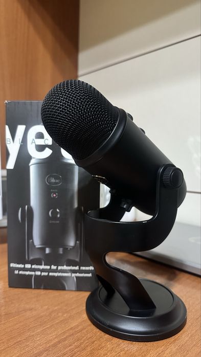 Профессиональный USB Микрофон Blue Yeti (черный)