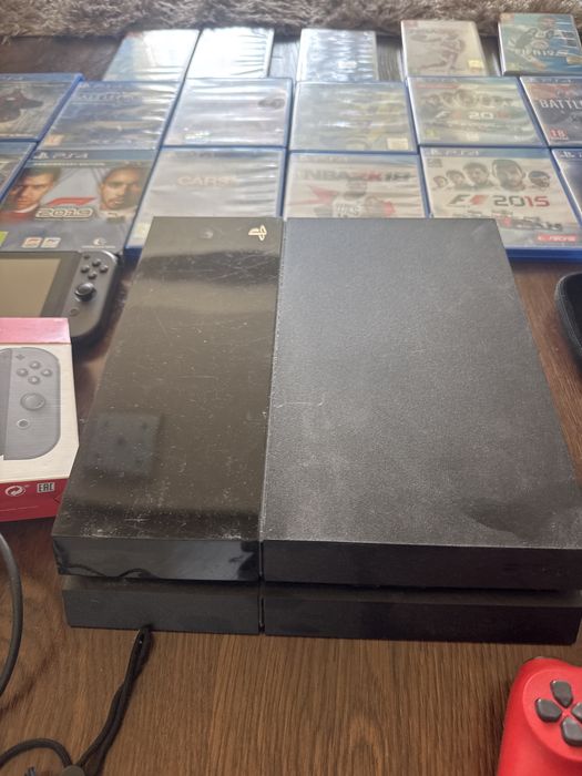 Play Station 4 (2014) и Nintendo switch first edition + игри