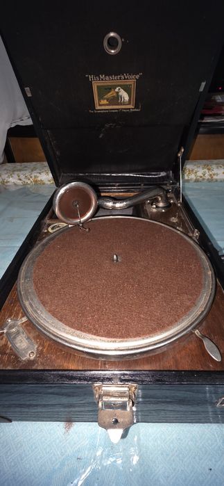 Patefon original Functional "His Marlster's Voice" + 4 placi