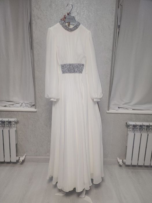 Красивый-белый Вечерный койлак