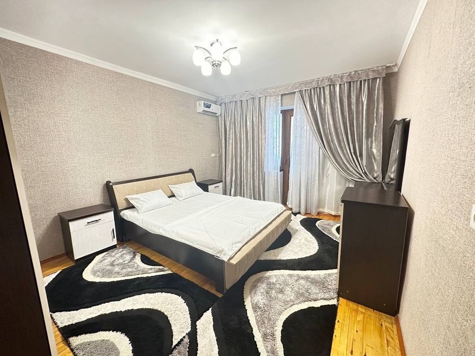 Сдается 3х ком квартира, ориентир: Ц-5 Алайский рынок, 110м²